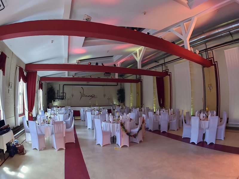 Traumhochzeit Vineria - Style: Elegant, Vintage, Gatsby. Foto: DER Hochzeits Fotograf