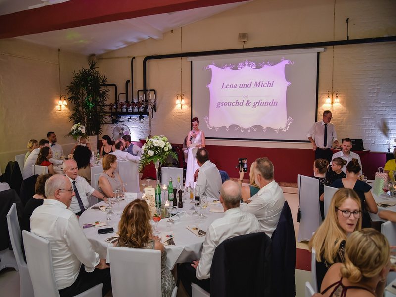 VINERIA, Loft Ambiente, Location bis zu 160 Gäste, Festpreisangebot, Hochzeits Fotograf